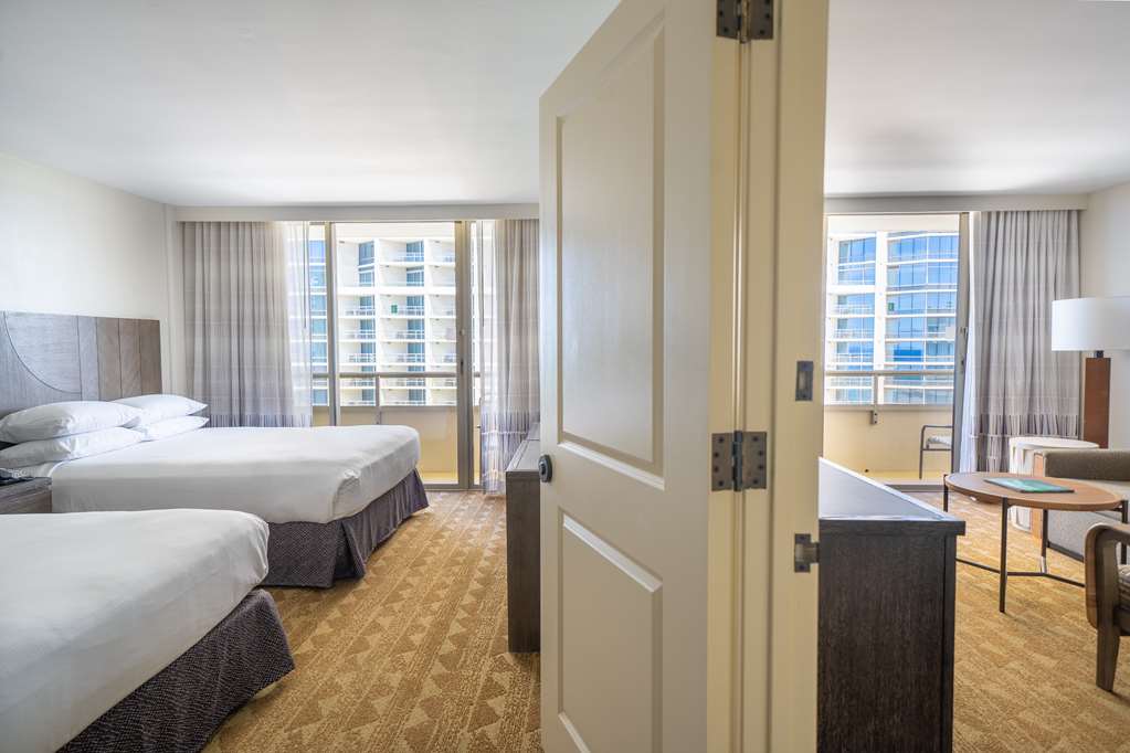 Embassy Suites by Hilton Waikiki Beach Walk - photo 33