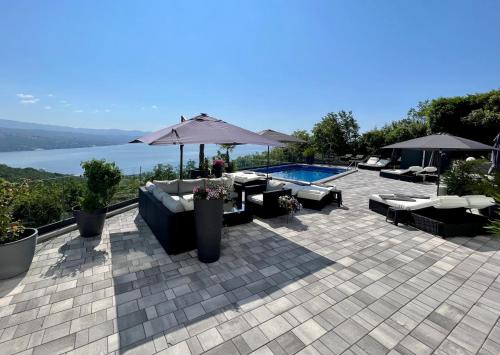 Villa White Pearl Diamond Opatija mit Meerblick & Pool — 4-Star Luxury Hotel in Opatija, Croatia