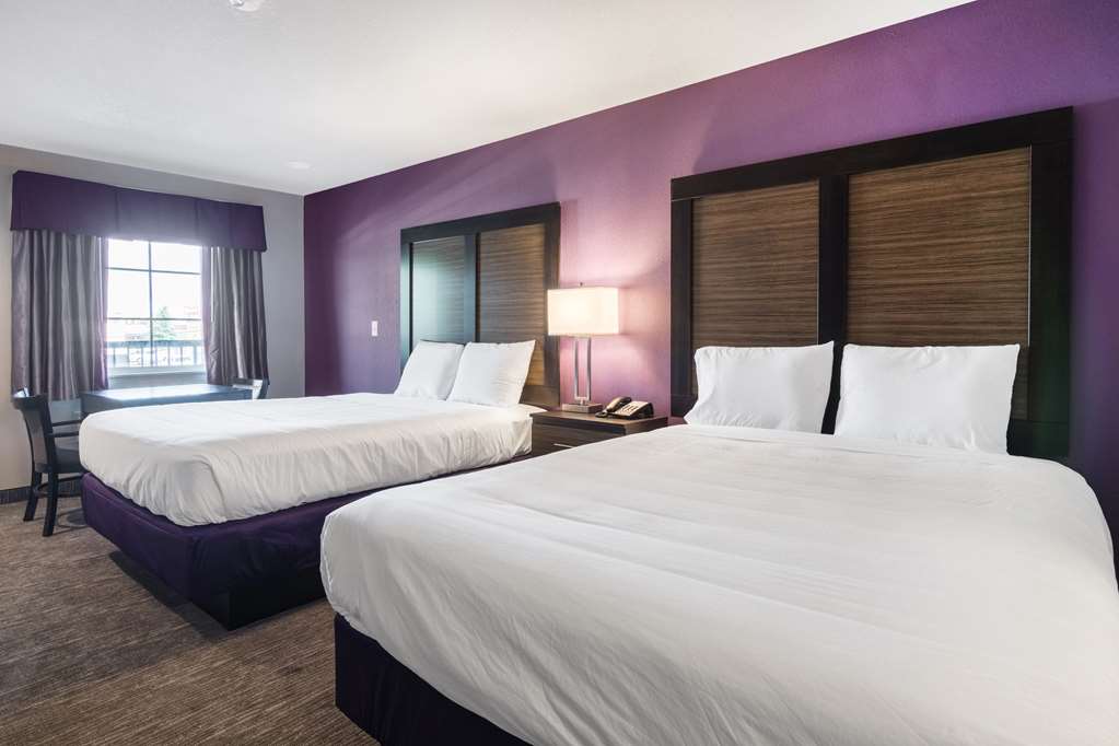Econo Lodge Inn & Suites North Little Rock near Riverfront - photo 15