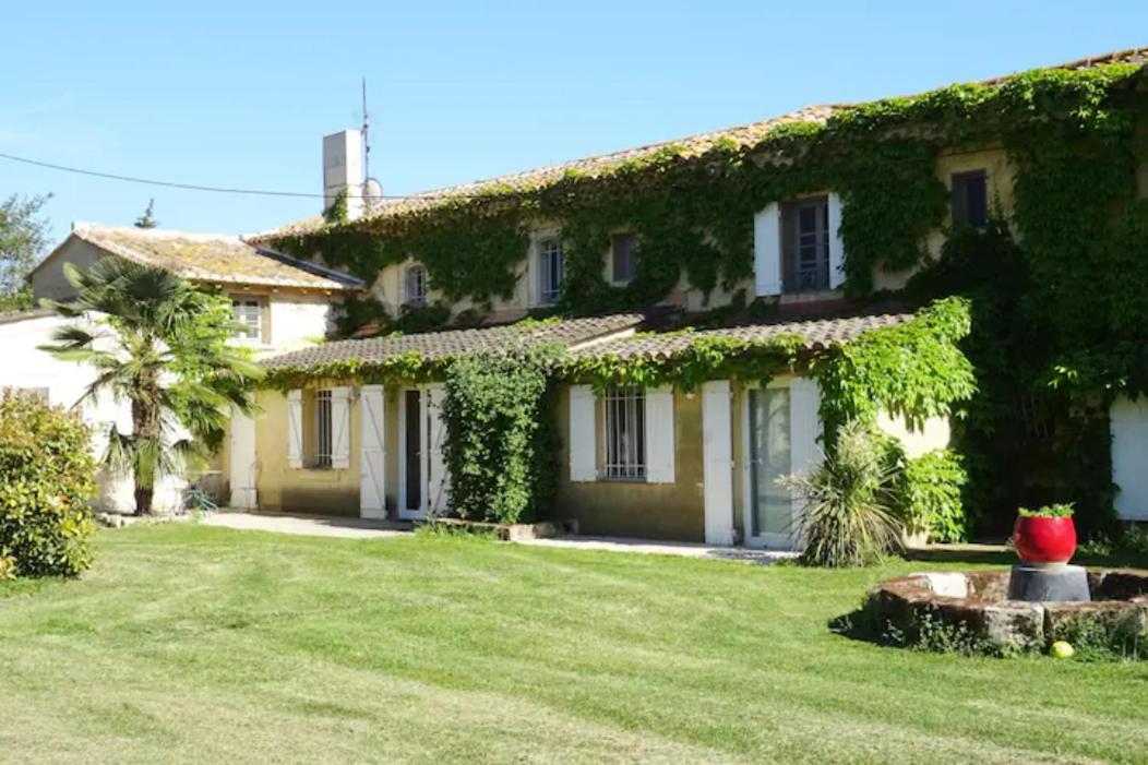 La Commanderie 18 Pers. Piscine Privee Chauffee — hotel in Saint-Gilles