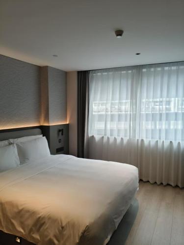 Atour Light Hotel Yangji Metro Zhujiang New Town Guangzhou in Guangzhou, People's Republic of China