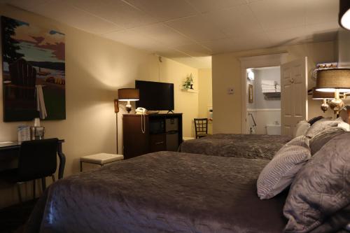 Plaza Motor Motel - photo 27