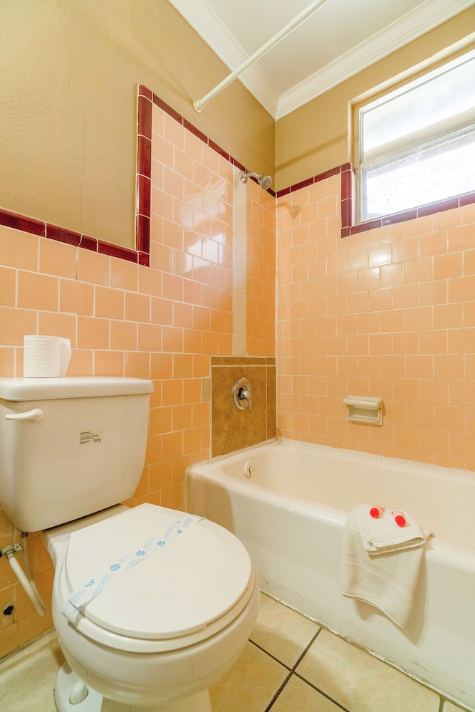 Oyo Hotel Beeville Us 181 - photo 65