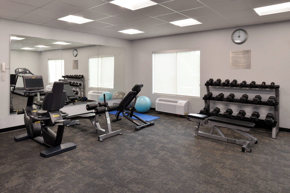 Fairfield Inn & Suites by Marriott Arlington Six Flags - photo 31