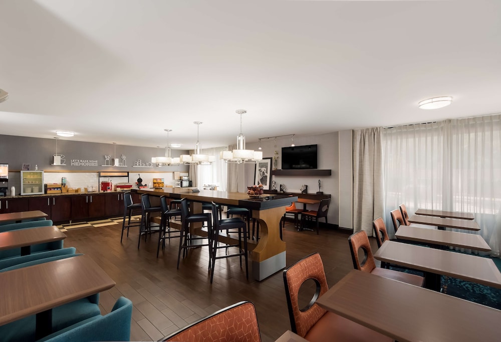 Hampton Inn Columbia I 26 Airport - photo 39