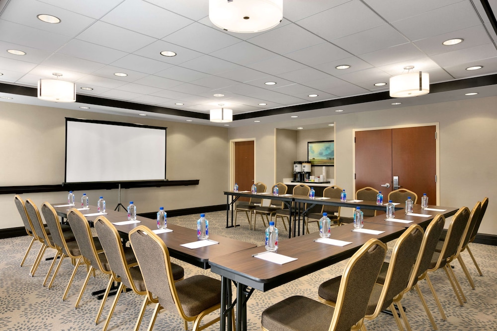 Hampton Inn & Suites Mahwah - photo 34