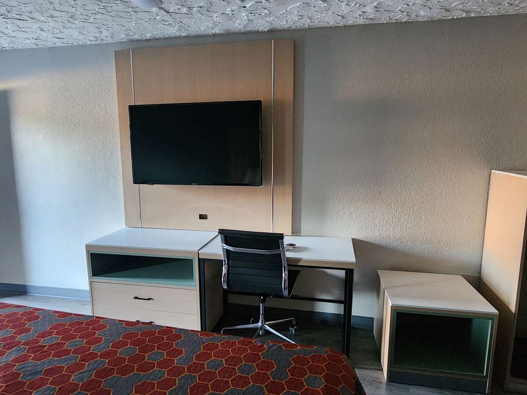 Americas Best Value Inn Longview - photo 12
