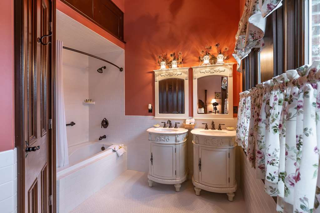 Steele Mansion - photo 46
