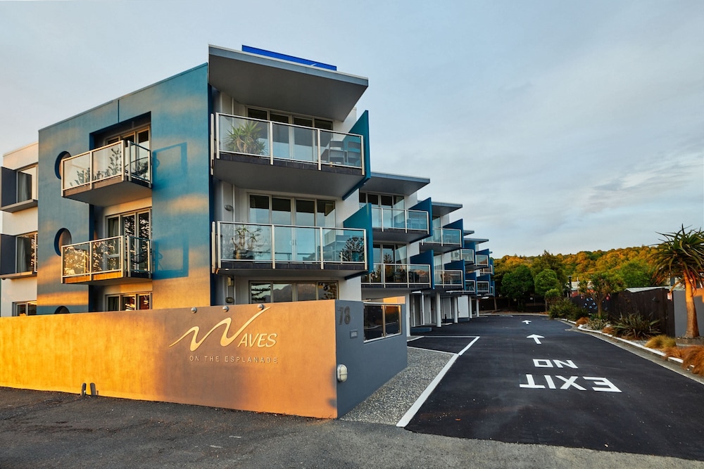 Kaikoura Luxury Apartments — 5-Star Luxury Hotel in Kaikoura, New Zealand