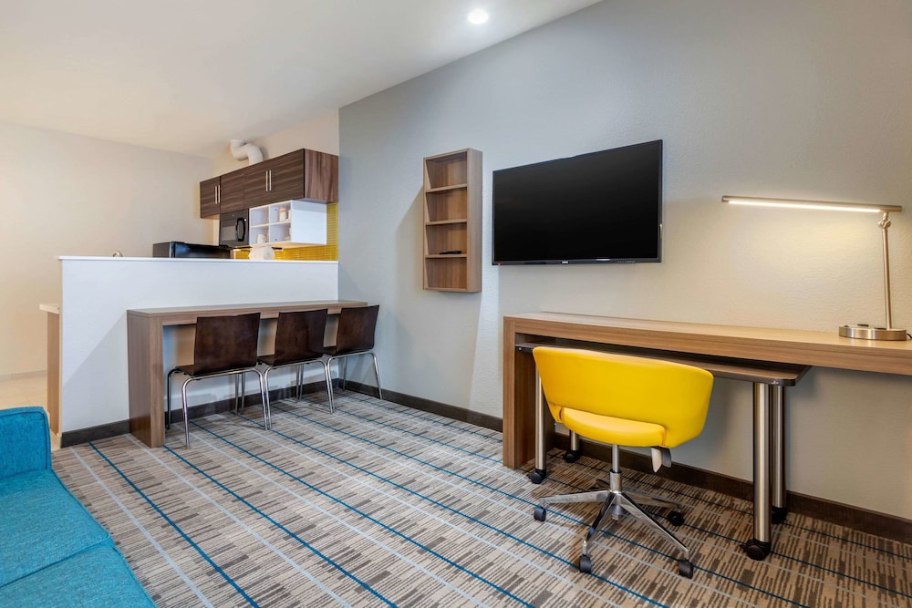 MainStay Suites Bricktown near Medical Center - photo 17