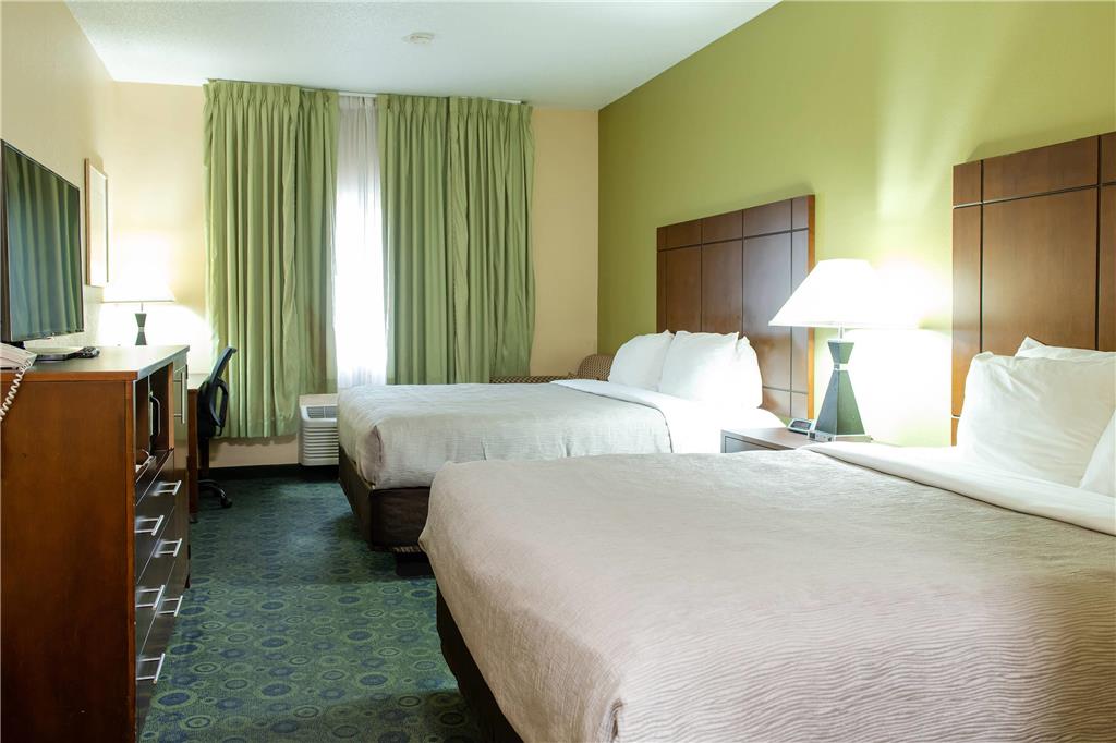 Quality Inn & Suites Bloomington I 55 and I 74 - photo 24