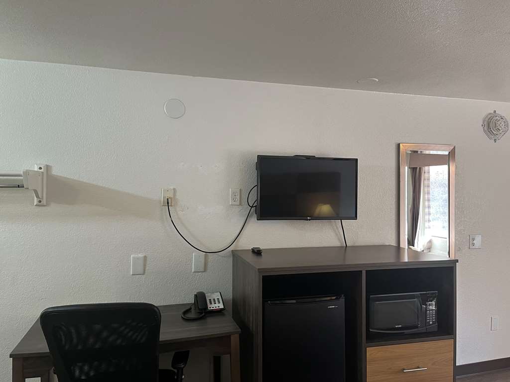 Motel 6 Cross Lanes WV Goff Mountain Rd - photo 14
