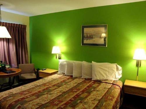 Travelers Inn and Suites South Lake Tahoe - photo 13