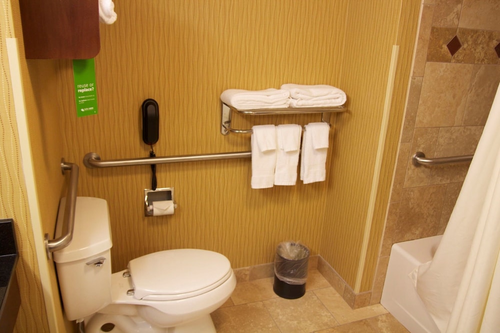 Hampton Inn & Suites Watertown - photo 63