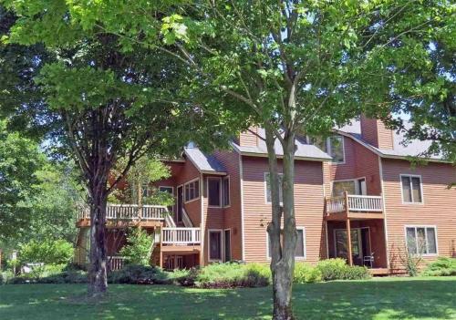 Spacious 2 Bed At Crystal Mountain Resort 2 Bedroom Condo by Redawning - photo 2