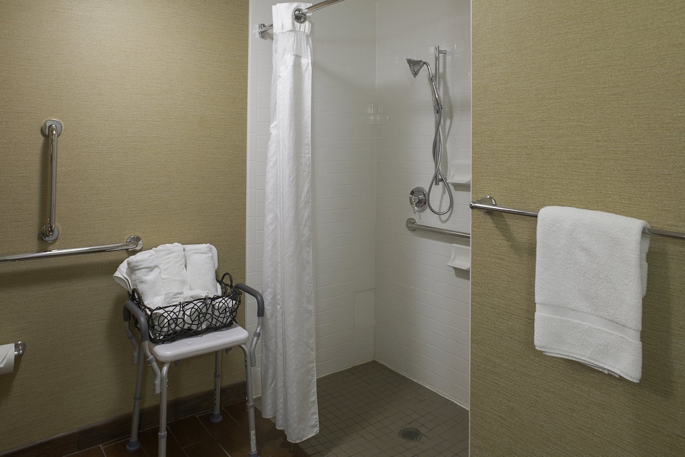 Holiday Inn Ardmore I 35 by IHG - photo 15