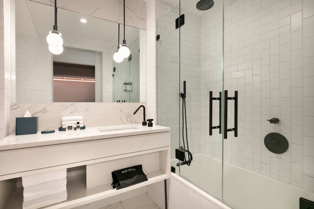 Hotel Indigo Williamsburg Brooklyn by IHG - photo 27