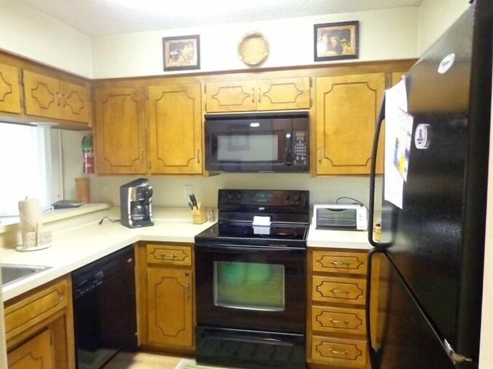 Mountain Harbor Resort and Spa - photo 31