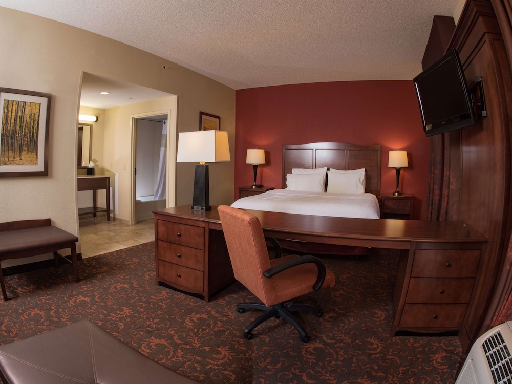 Hampton Inn & Suites Woodstock VA - photo 27