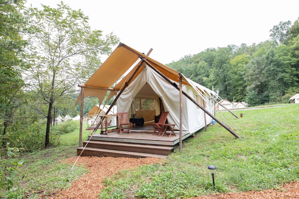 Under Canvas Great Smoky Mountains - photo 16