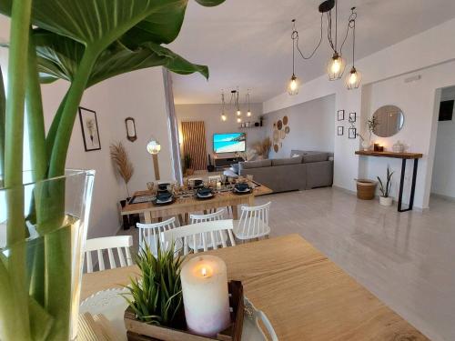 Like Home Luxury House near Archaeological Museum — 4-Star Luxury Hotel in Agioi Deka, Greece