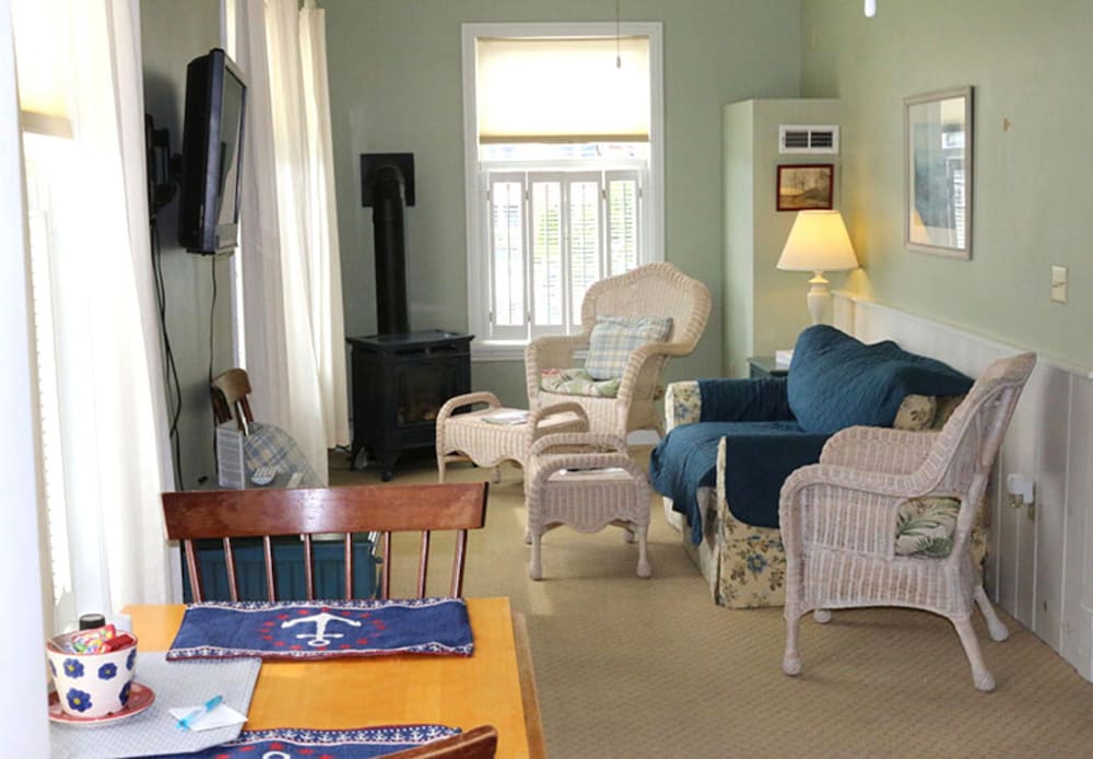 Camden Riverhouse Hotel - photo 29