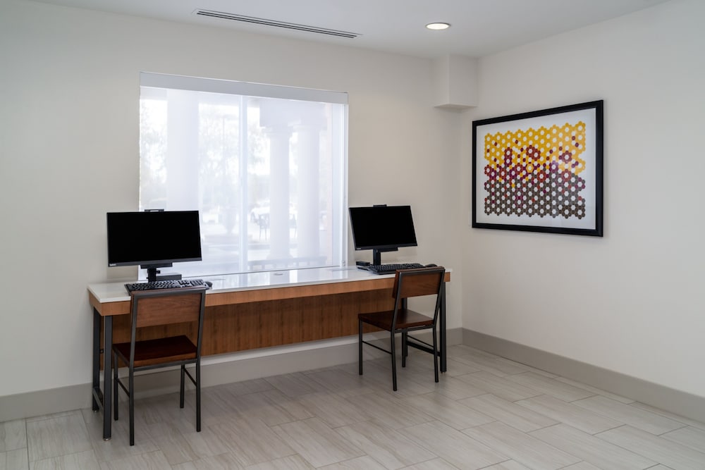 Holiday Inn Express Bluffton at Hilton Head Area by IHG - photo 31