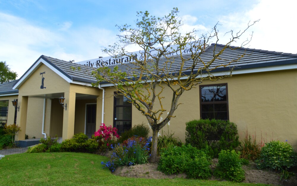 Brightwater Motor Inn in Brightwater, New Zealand