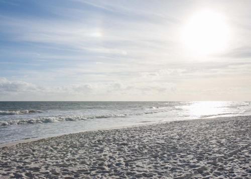 Surfside Shores 1202 - photo 33