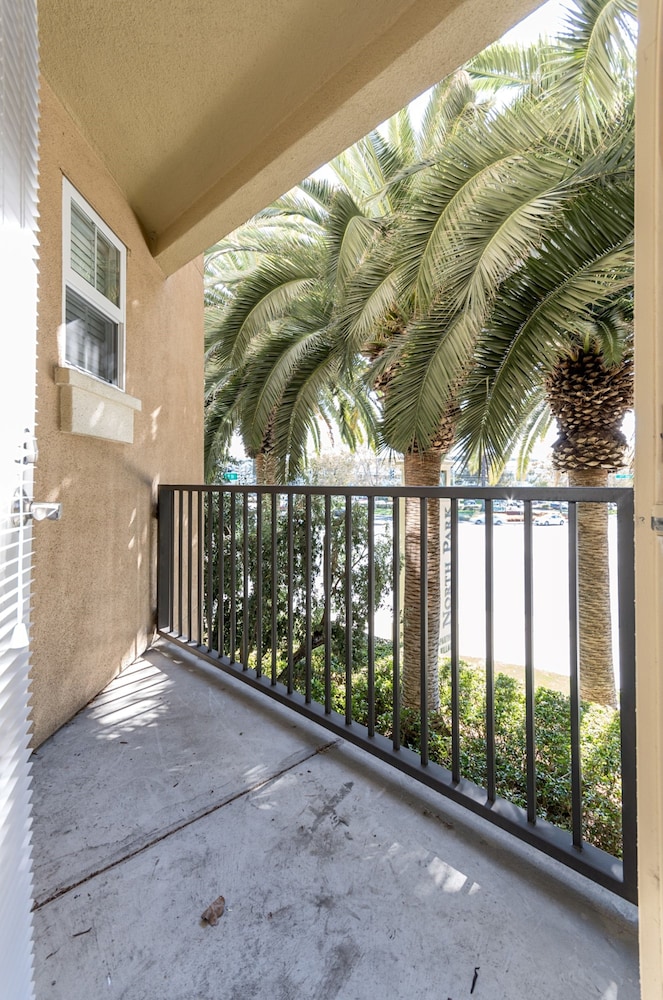 Bluebird Suites in North San Jose - photo 19