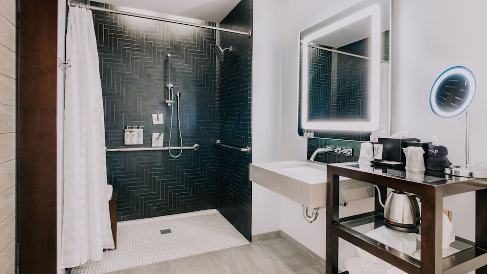 The Maven Hotel at Dairy Block - photo 57