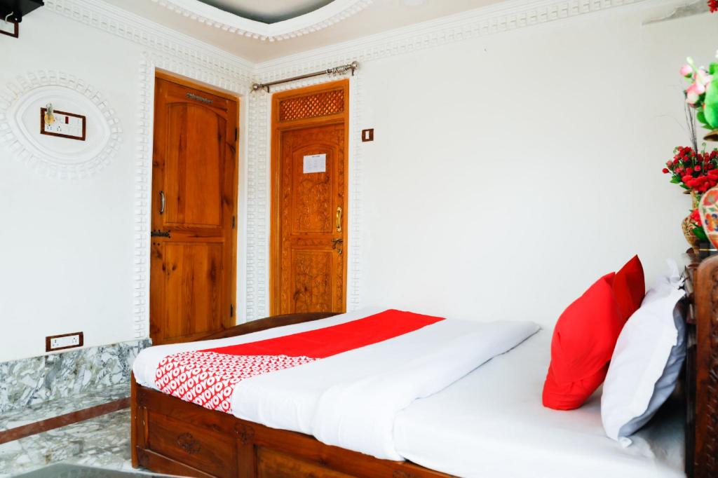 OYO 80500 Hotel Hijraan pet-friendly hotel Srinagar