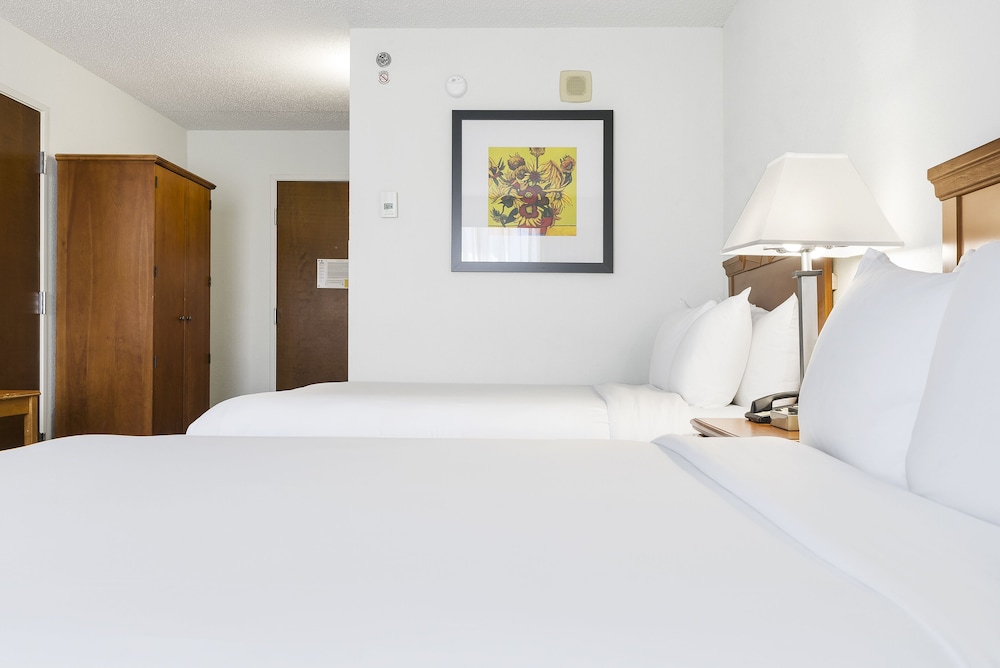 Thousand Hills Resort Hotel - photo 14