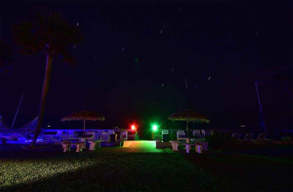 Surf Studio Beach Resort - photo 77