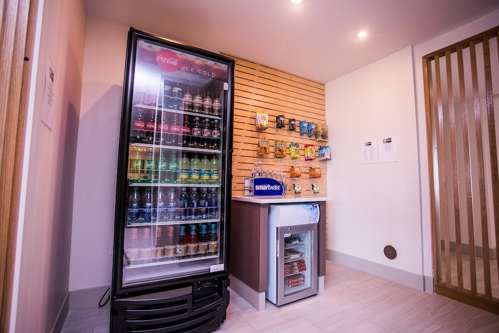 Holiday Inn Express & Suites Rehoboth Beach by IHG - photo 36