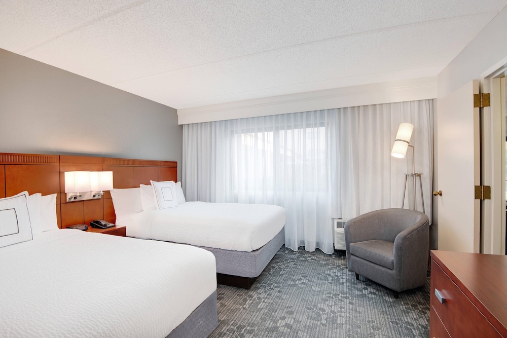 Courtyard by Marriott Savannah Midtown - photo 7