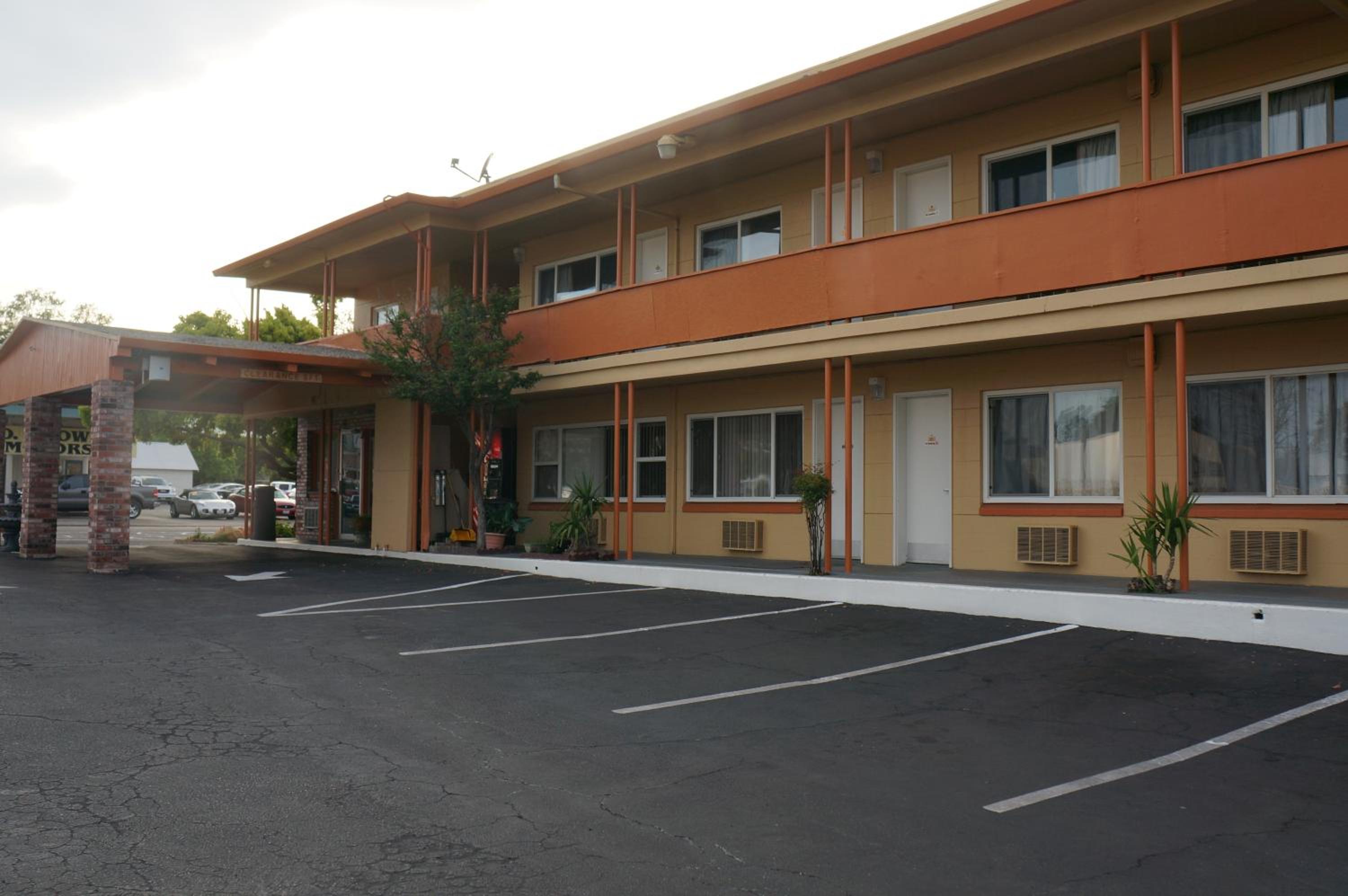 Classic Inn Red Bluff - photo 29