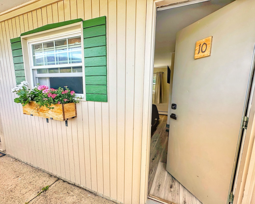 Brittany Motel - photo 17
