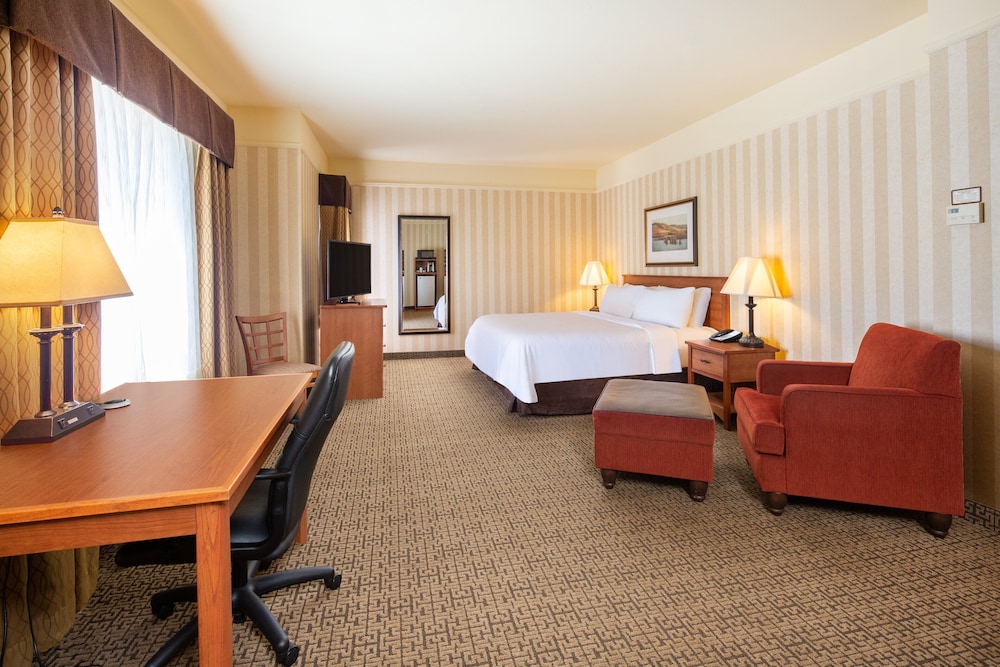 Holiday Inn Express & Suites Astoria by IHG - photo 6