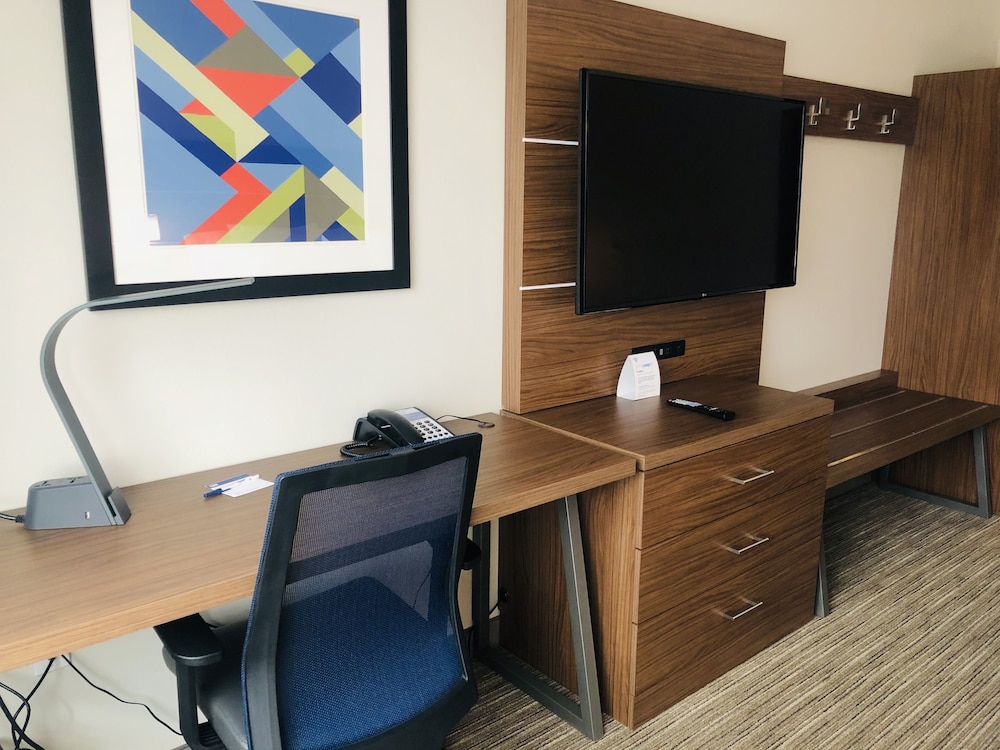 Holiday Inn Express & Suites Elko by IHG - photo 23