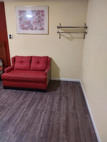 Economy Inn Richmond - photo 49