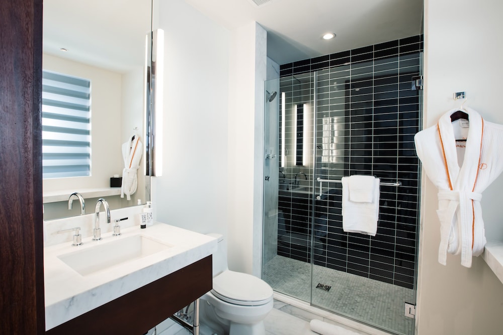 Fairlane Hotel - photo 18