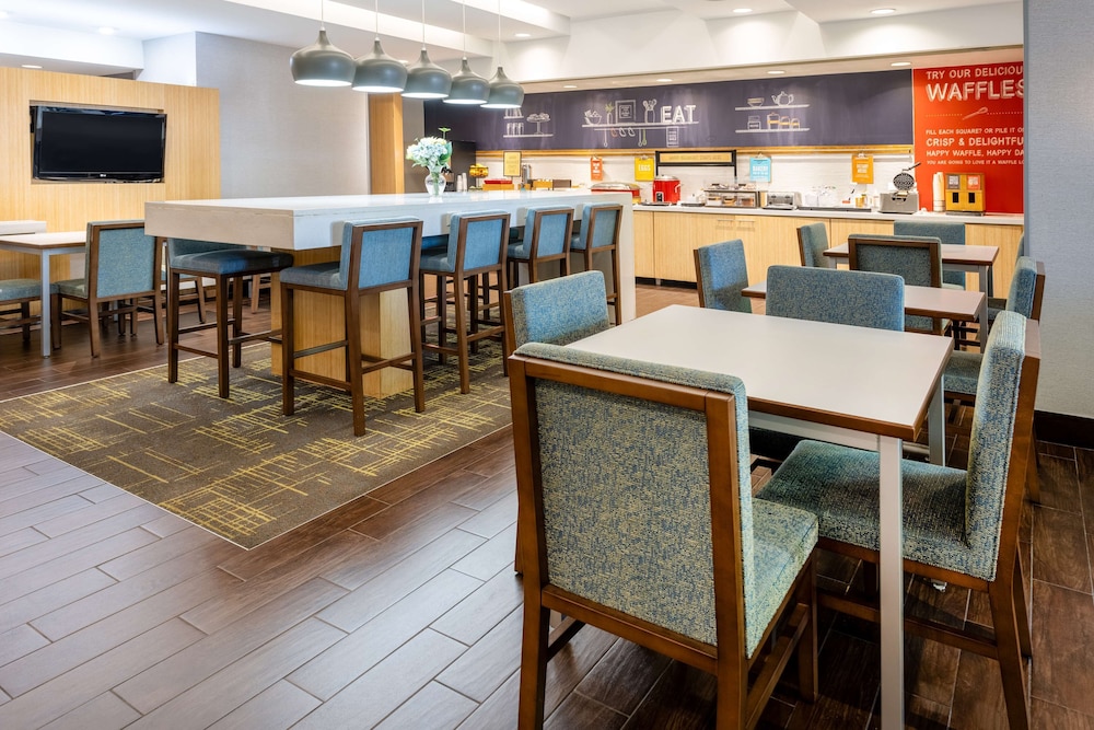 Hampton Inn Richmond Southwest Hull Street - photo 43
