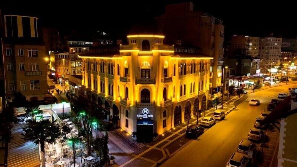 Bandırma Palas Hotel in Bandirma, Turkey