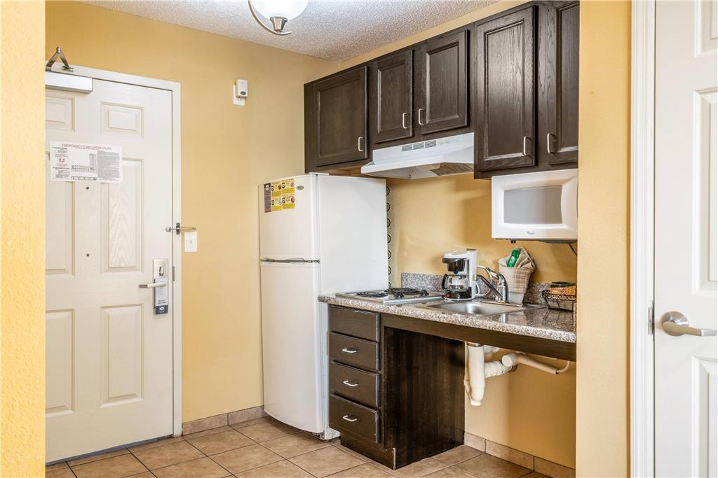 Suburban Studios Near Camp Lejeune - photo 15