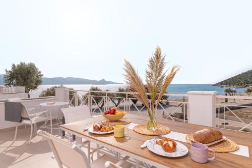 SeaView Apartment 1 — 4-Star Luxury Hotel in Samos, Greece