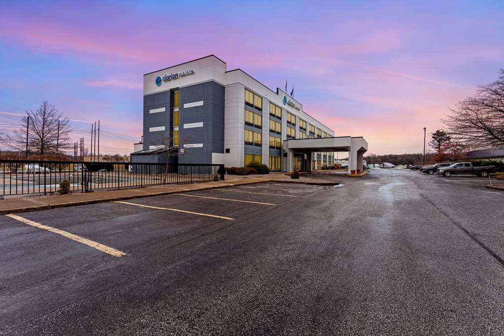 Clarion Pointe Near Erie Casino - photo 7