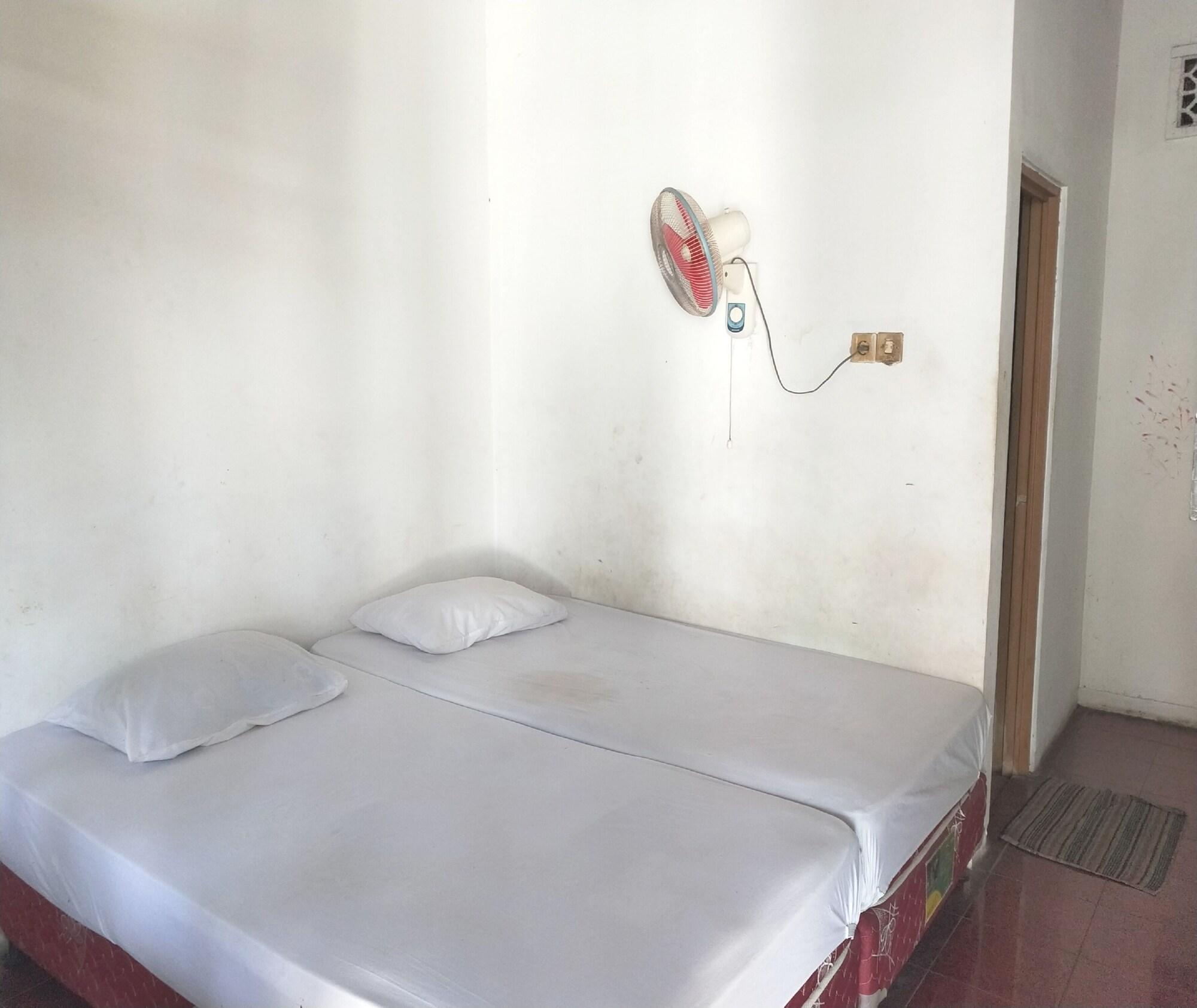 Hotel O Losmen Ida Near PT. Narmada Awet Muda — Narmada — photo 3