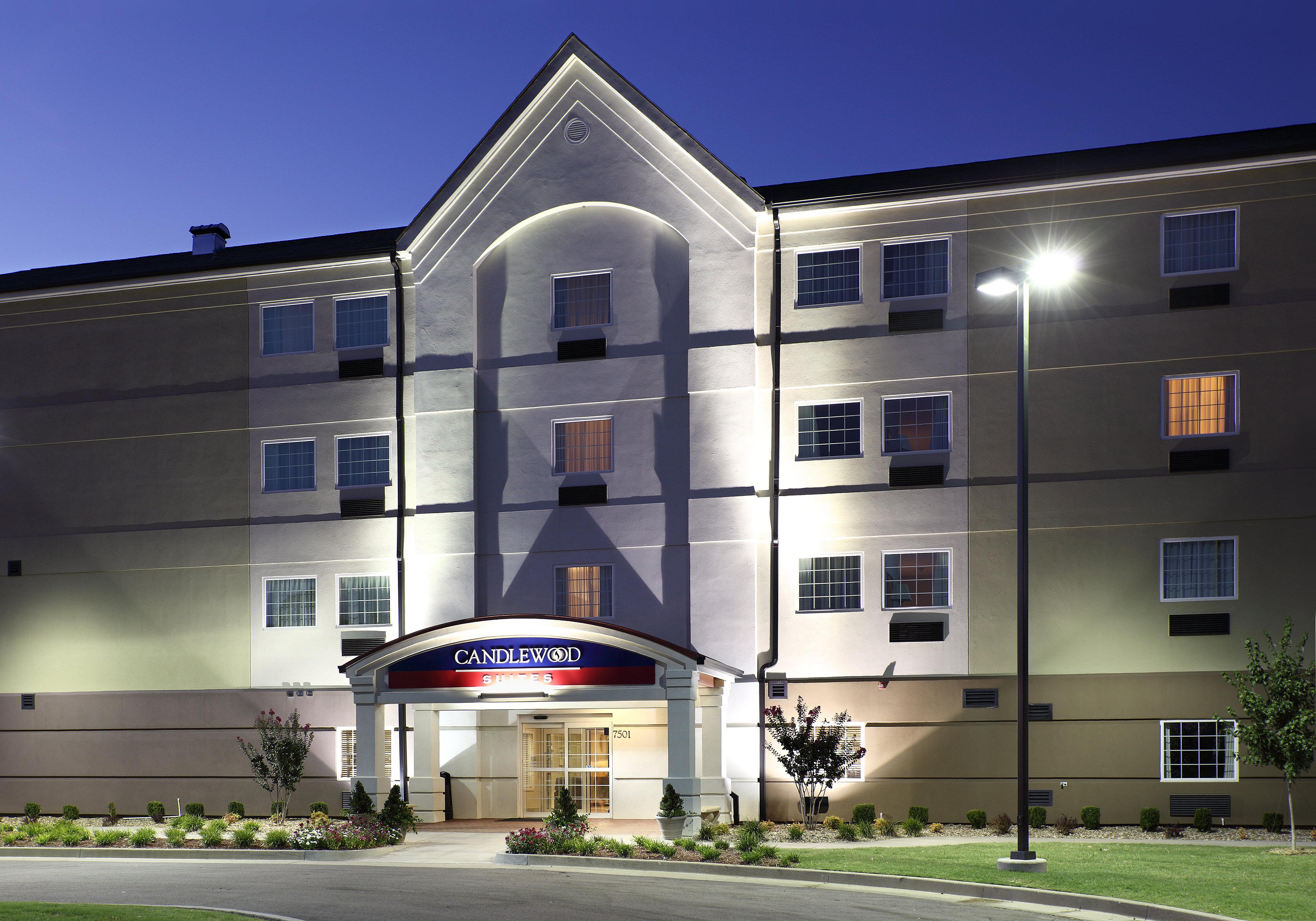 Suburban Studios Fort Smith - photo 3