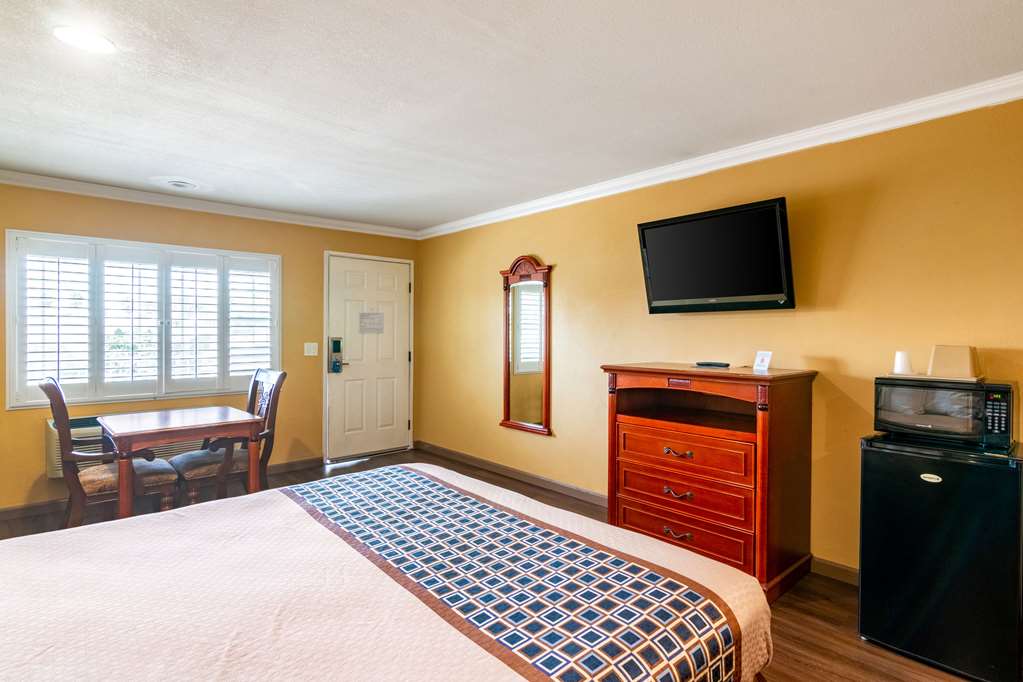 Rodeway Inn Artesia Cerritos - photo 13